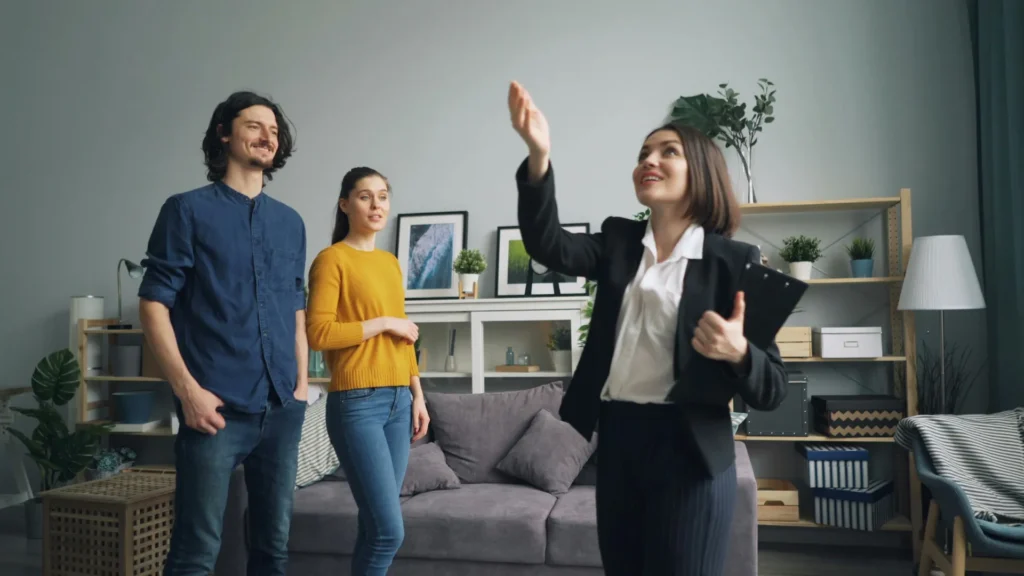 estimations d'un bien immobillier par une agente