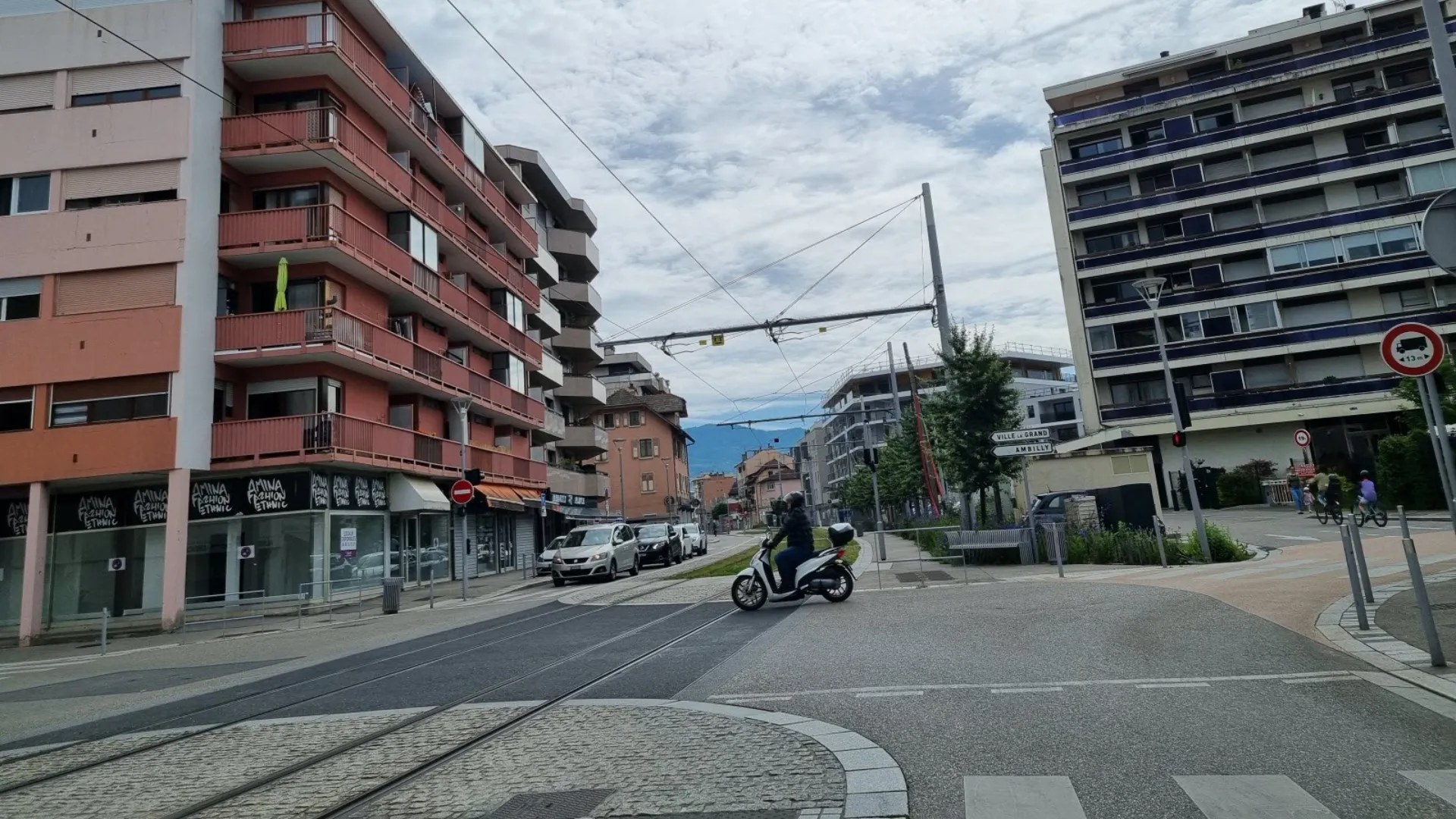 Une rue de Gaillard, à la douane de Genève